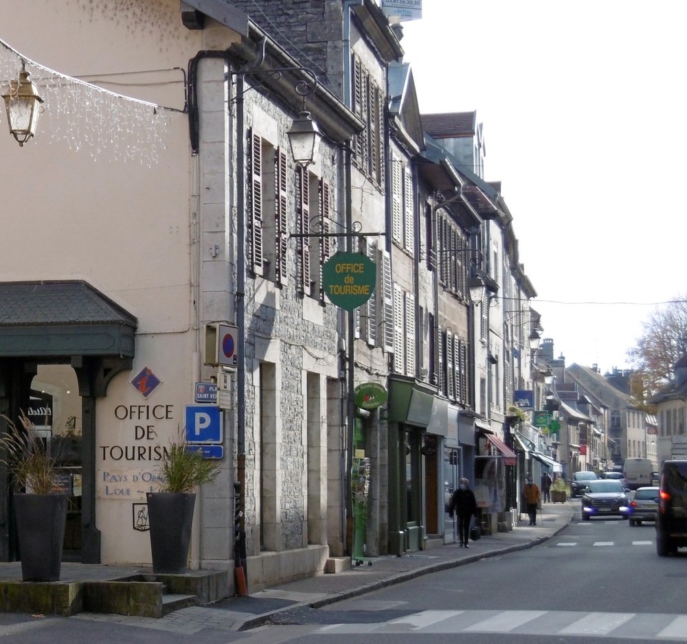 Ornans Office de tourisme Rue P. Vernier