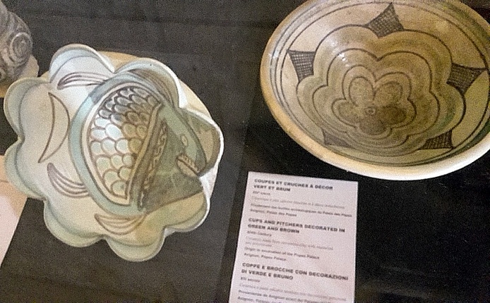 papstpalast keramik