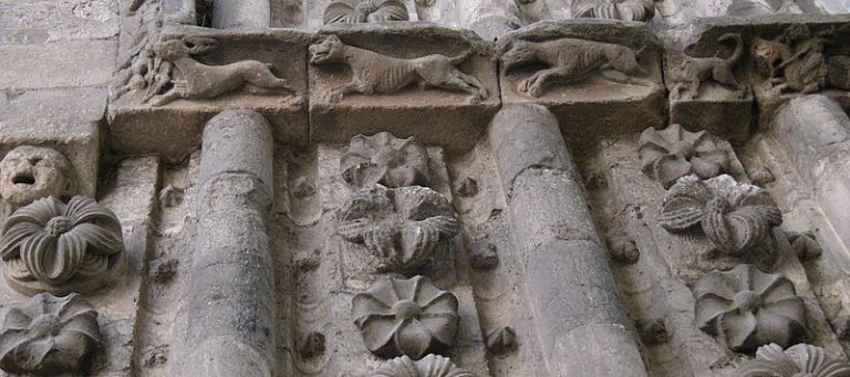 Cahors im Südwesten Frankreichs viel Geschichte, feiner Rotwein nach