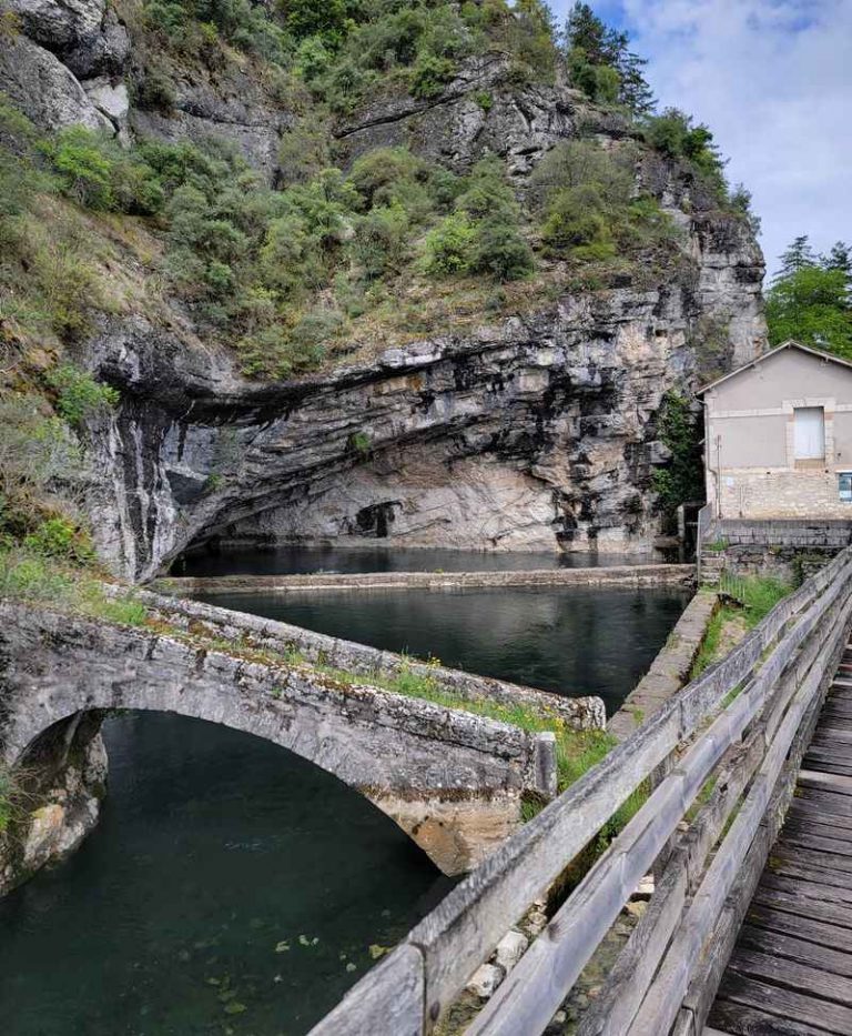 Cahors im Südwesten Frankreichs viel Geschichte, feiner Rotwein nach