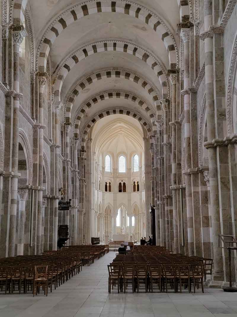 vezelay mittelschiff